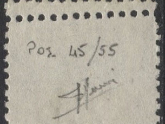 425