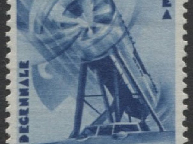796