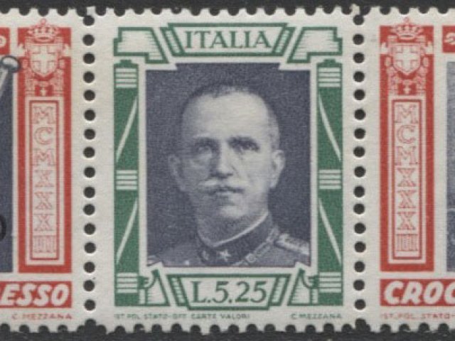 812