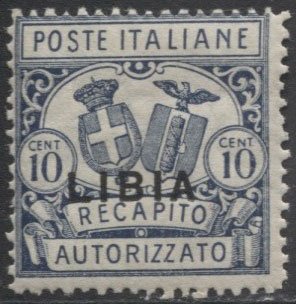 896